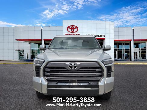 Used 2025 Toyota Tundra Limited AWD/4WD image 8