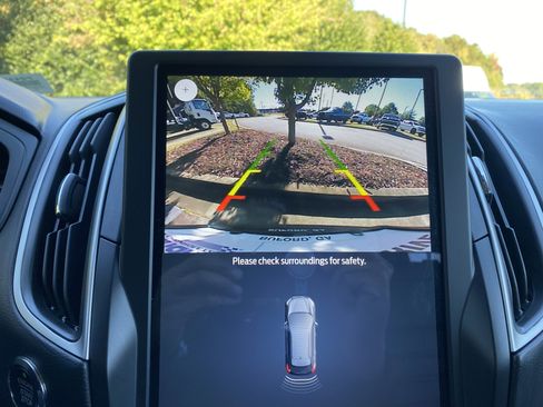 Used 2024 Ford Edge SEL image 27