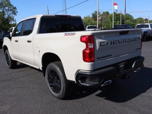 New 2026 Chevrolet Silverado 1500 Custom Trail Boss w/ LPO, Dark Essentials Package AWD/4WD image 3