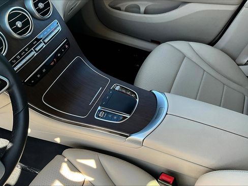 Used 2022 Mercedes-Benz GLC 300 w/ Premium Package Lite image 13