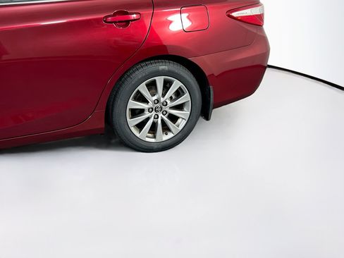 Used 2016 Toyota Camry XLE w/ Moonroof Package FWD image 30