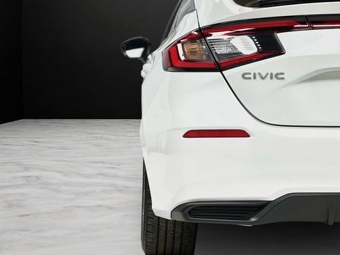 Used 2024 Honda Civic Sport image 14