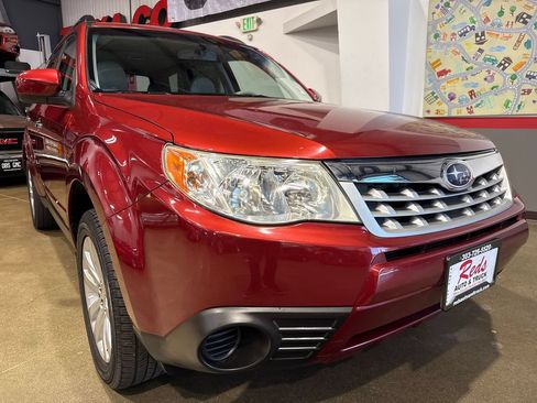 Used 2011 Subaru Forester 2.5X Premium w/ All-Weather Pkg AWD/4WD image 58