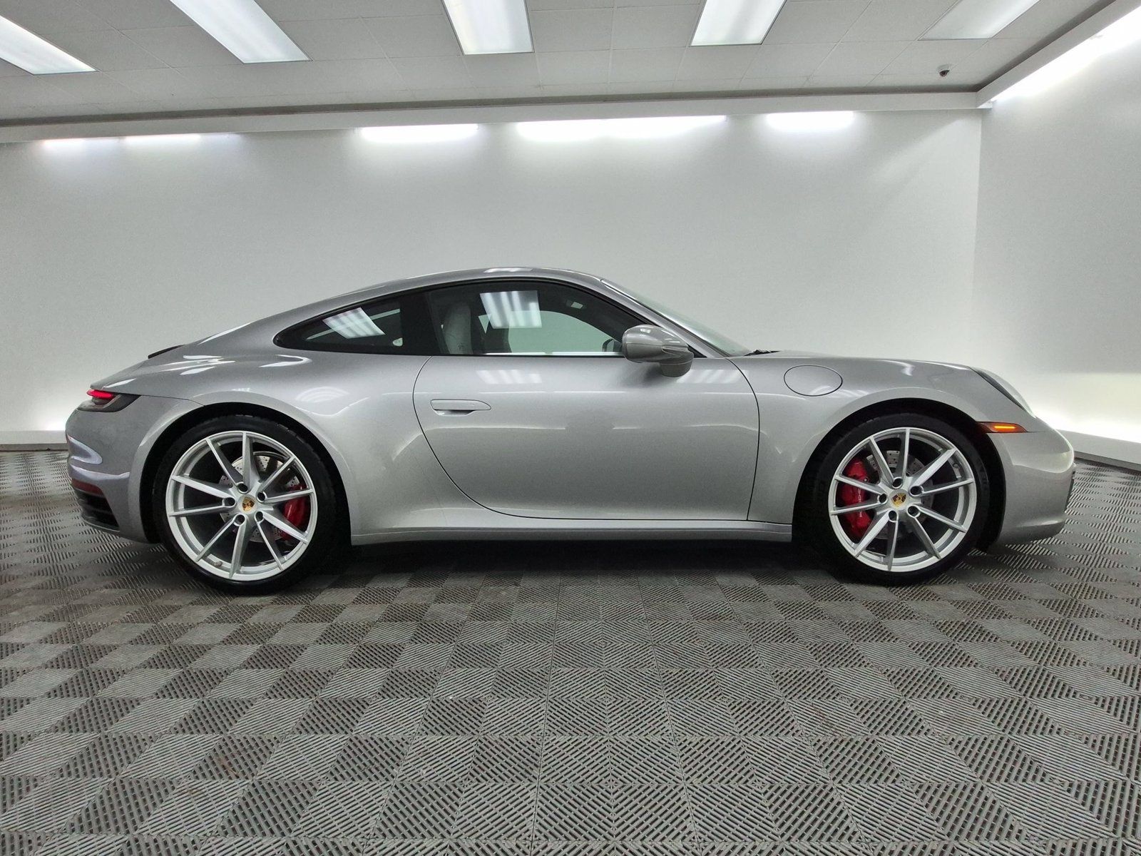 Certified 2020 Porsche 911 Carrera S RWD image 8