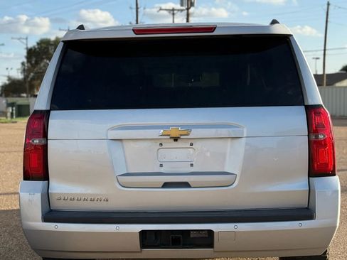 Used 2019 Chevrolet Suburban LT AWD/4WD image 7