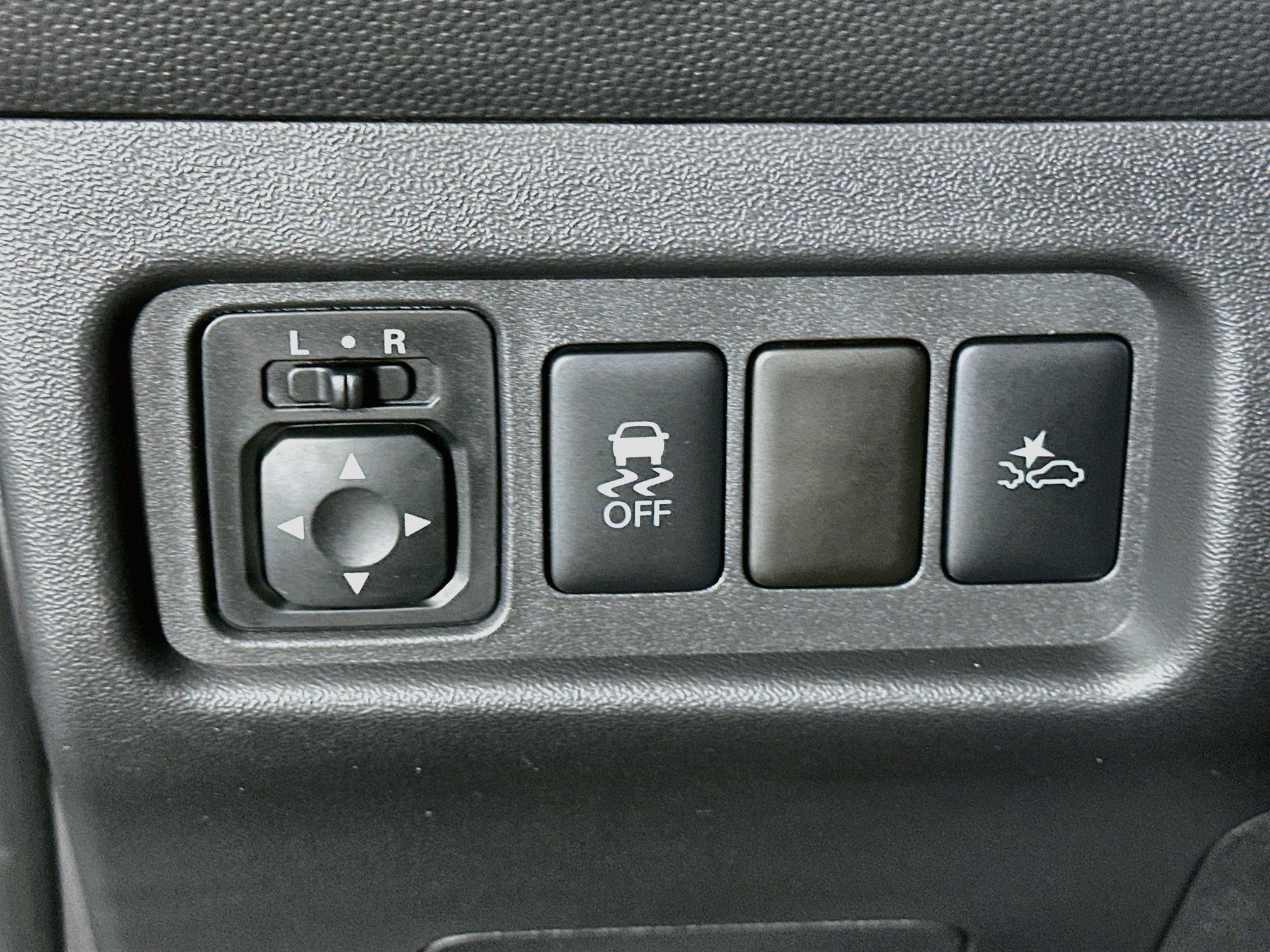 Used 2024 Mitsubishi Mirage ES FWD image 16