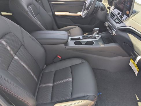 New 2026 Nissan Altima 2.5 SR FWD image 29