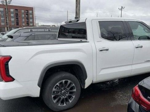 Used 2023 Toyota Tundra Limited image 2