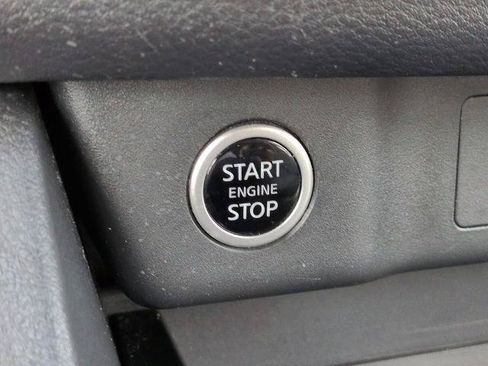 Certified 2023 Nissan Rogue SV FWD image 26