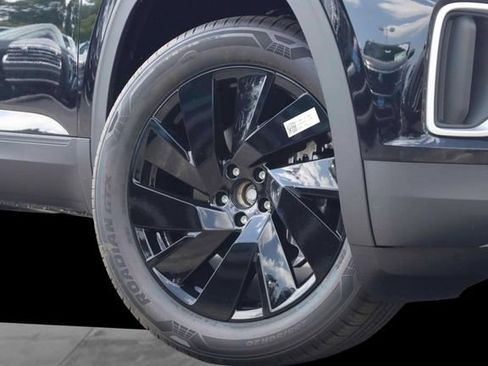 New 2026 Volkswagen Atlas SE AWD/4WD image 3