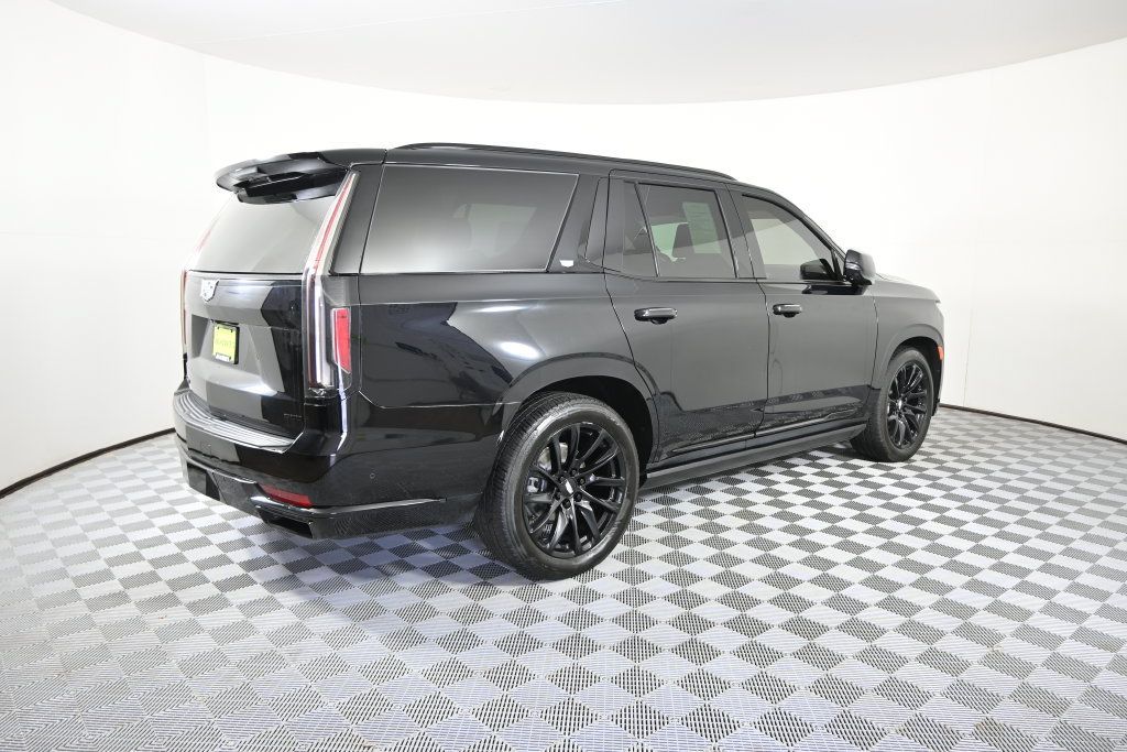 Used 2024 Cadillac Escalade Sport Platinum w/ LPO, ONYX Package AWD/4WD image 6
