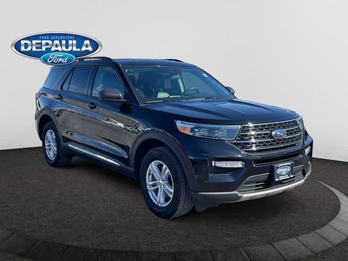 Used 2023 Ford Explorer XLT w/ Equipment Group 202A AWD/4WD image 9