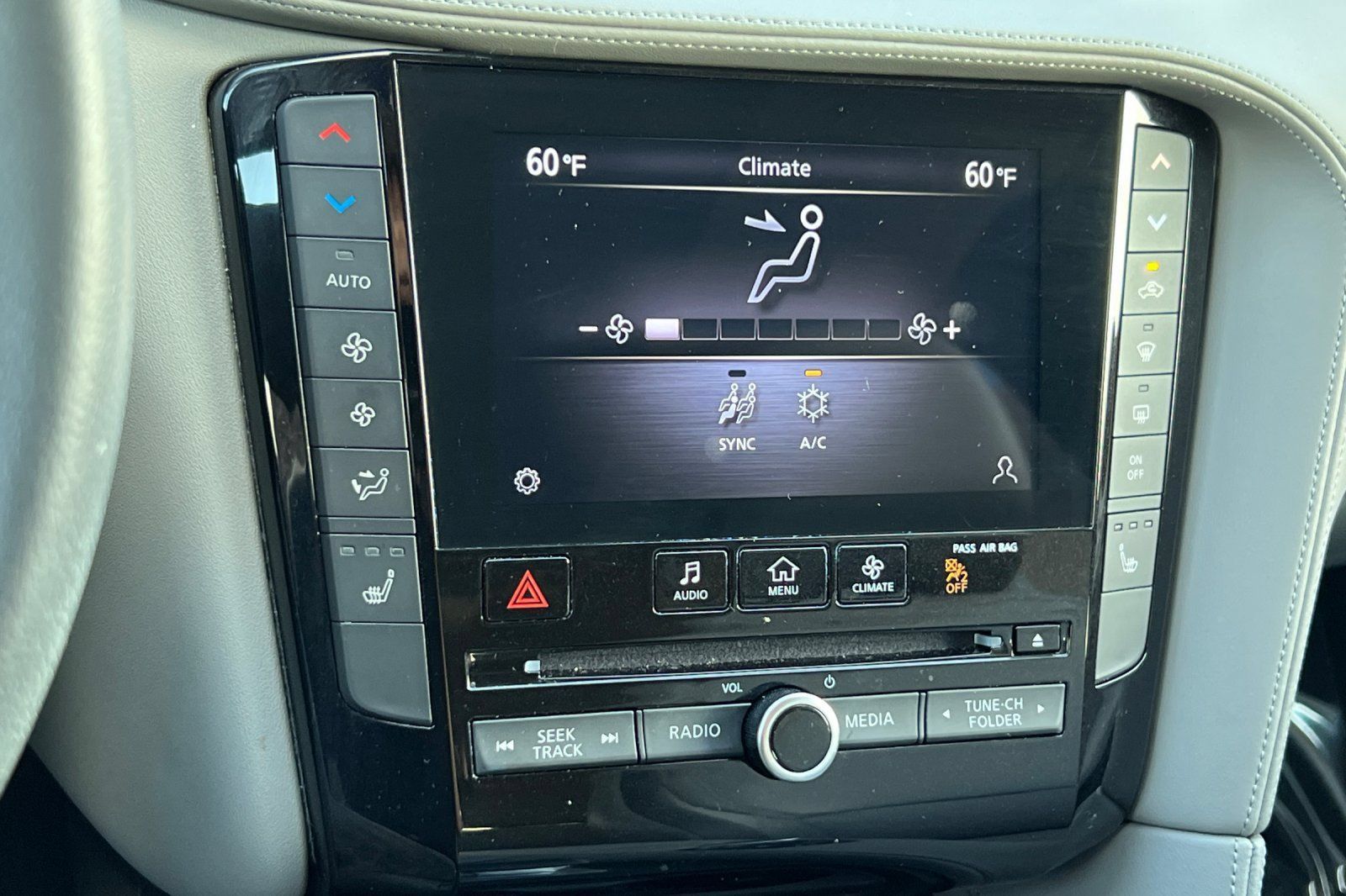 Used 2023 INFINITI QX50 Luxe AWD/4WD image 21