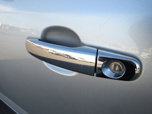 Used 2017 Buick Enclave Premium image 11