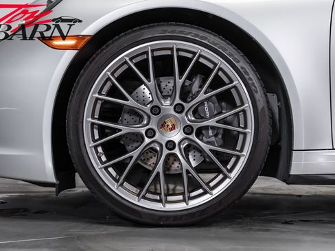 Used 2017 Porsche 911 Carrera 4 AWD/4WD image 23