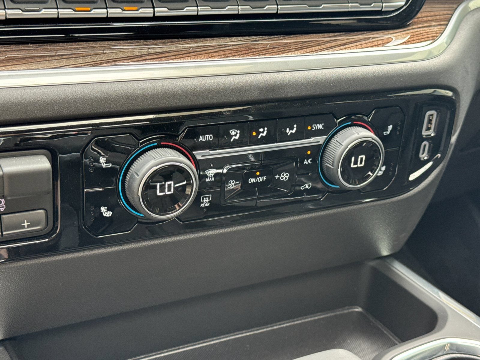 New 2026 Chevrolet Silverado 1500 LT Trail Boss w/ LT Trail Boss Premium Package AWD/4WD image 23