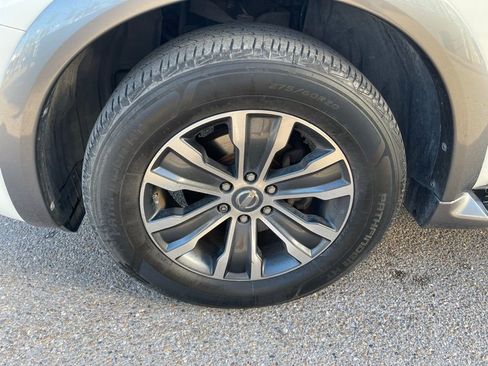 Used 2020 Nissan Armada SL w/ Premium Package image 25