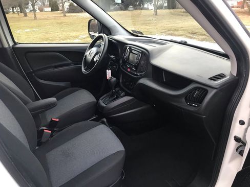 Used 2021 RAM ProMaster City Tradesman w/ Window Group 09 image 2