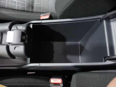 Used 2025 Honda HR-V LX image 31