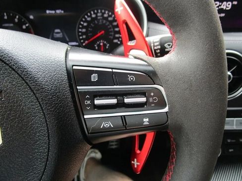 Used 2022 Kia Stinger GT2 AWD/4WD image 27