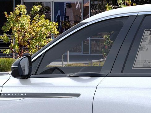 New 2026 Lincoln Nautilus Premier image 19