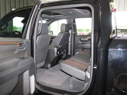 Used 2025 Chevrolet Silverado 1500 High Country w/ Midnight Edition AWD/4WD image 36