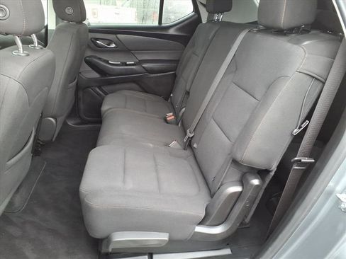 Used 2021 Chevrolet Traverse LS w/ LPO, Roadside Safety Package image 10