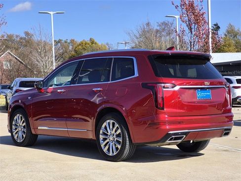 Used 2021 Cadillac XT6 Premium Luxury image 6