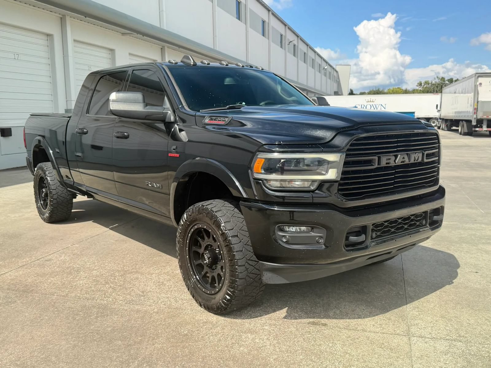 Used 2020 RAM 2500 Laramie w/ Night Edition AWD/4WD image 4
