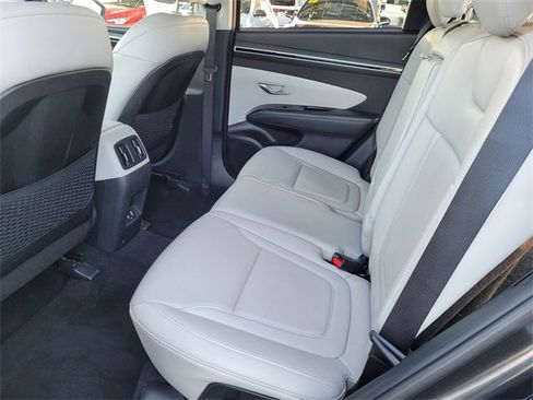 Used 2024 Hyundai Tucson Limited image 17