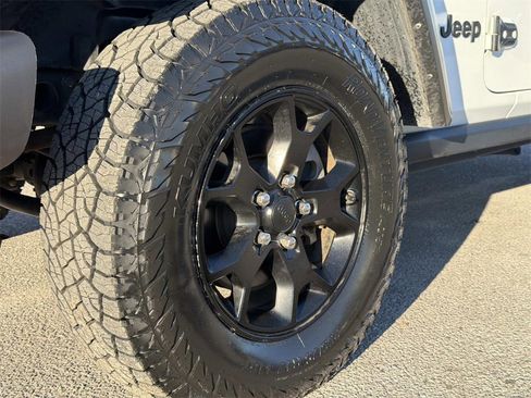 Used 2021 Jeep Wrangler Unlimited Sport image 9