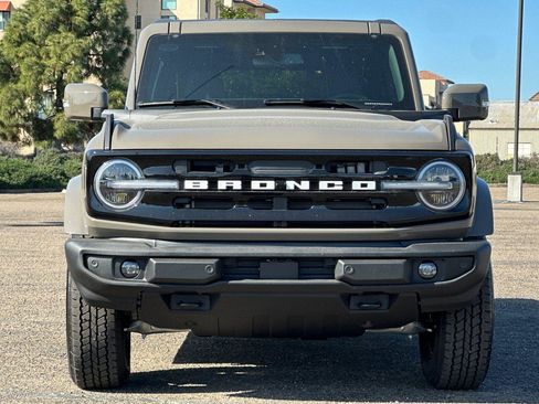 New 2025 Ford Bronco Outer Banks image 2
