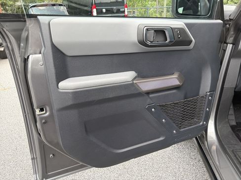 Used 2023 Ford Bronco Black Diamond AWD/4WD image 12