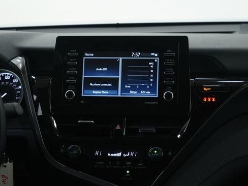 Used 2024 Toyota Camry LE image 15