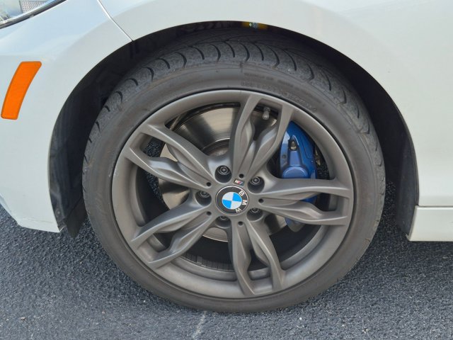 Used 2015 BMW M235i Convertible RWD image 10