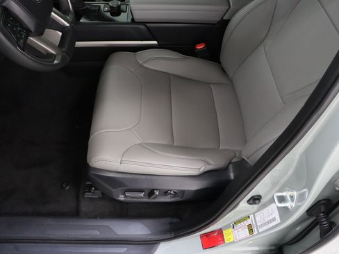 Used 2026 Toyota Tundra Limited w/ Power Package image 15