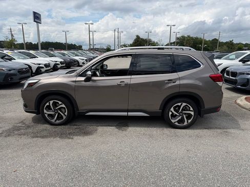 Used 2023 Subaru Forester Touring AWD/4WD image 13