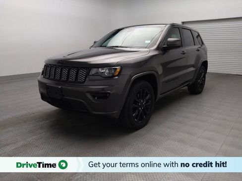 Used 2020 Jeep Grand Cherokee Altitude RWD image 1