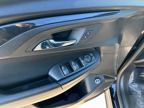 Used 2021 Chevrolet TrailBlazer RS w/ Sun and Liftgate Package image 21