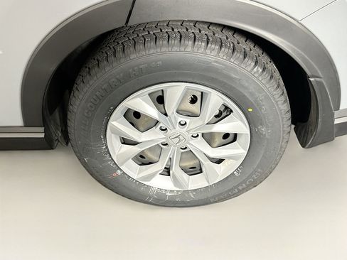 Used 2024 Honda CR-V LX image 11