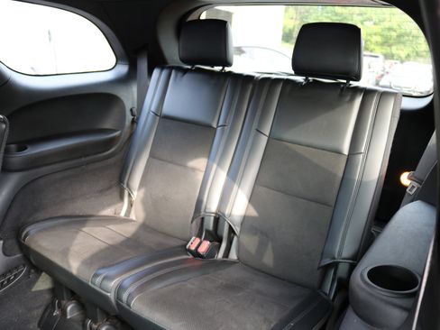 Used 2019 Dodge Durango GT image 39
