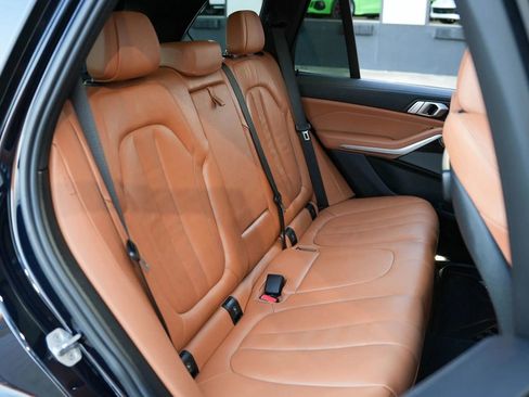 Used 2021 BMW X5 sDrive40i w/ M Sport Package image 29