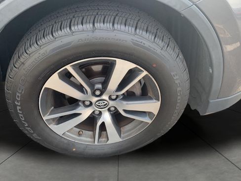 Used 2017 Toyota RAV4 XLE FWD image 27
