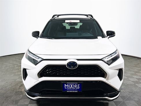 Certified 2022 Toyota RAV4 XSE image 3