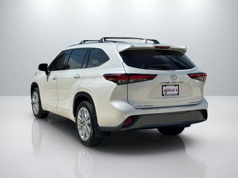 Used 2021 Toyota Highlander Limited AWD/4WD image 7