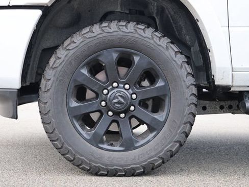 Used 2022 RAM 2500 Laramie w/ Night Edition AWD/4WD image 9