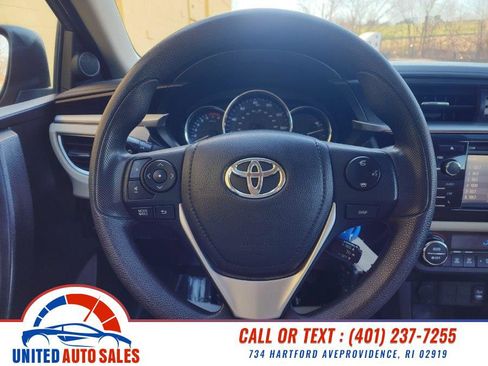Used 2014 Toyota Corolla LE image 16