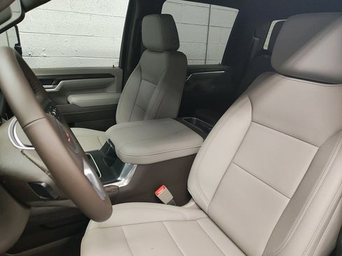 New 2026 GMC Sierra 2500 SLT image 25