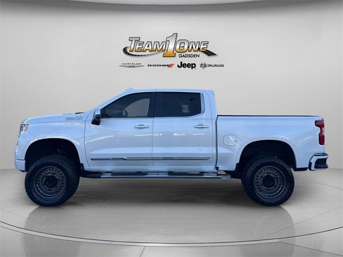 Used 2024 Chevrolet Silverado 1500 High Country w/ High Country Premium Package image 5
