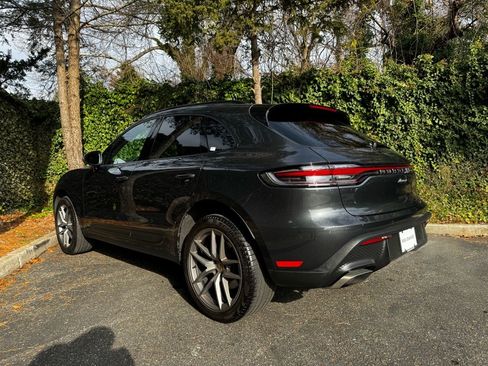 Used 2024 Porsche Macan image 5